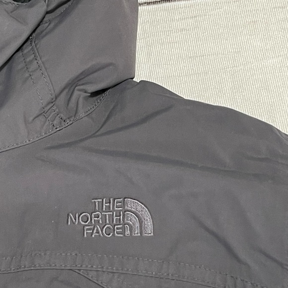 The North Face dark gray HyVent Belted Goose Down Parka Women's Hooded size M - Picture 5 of 11